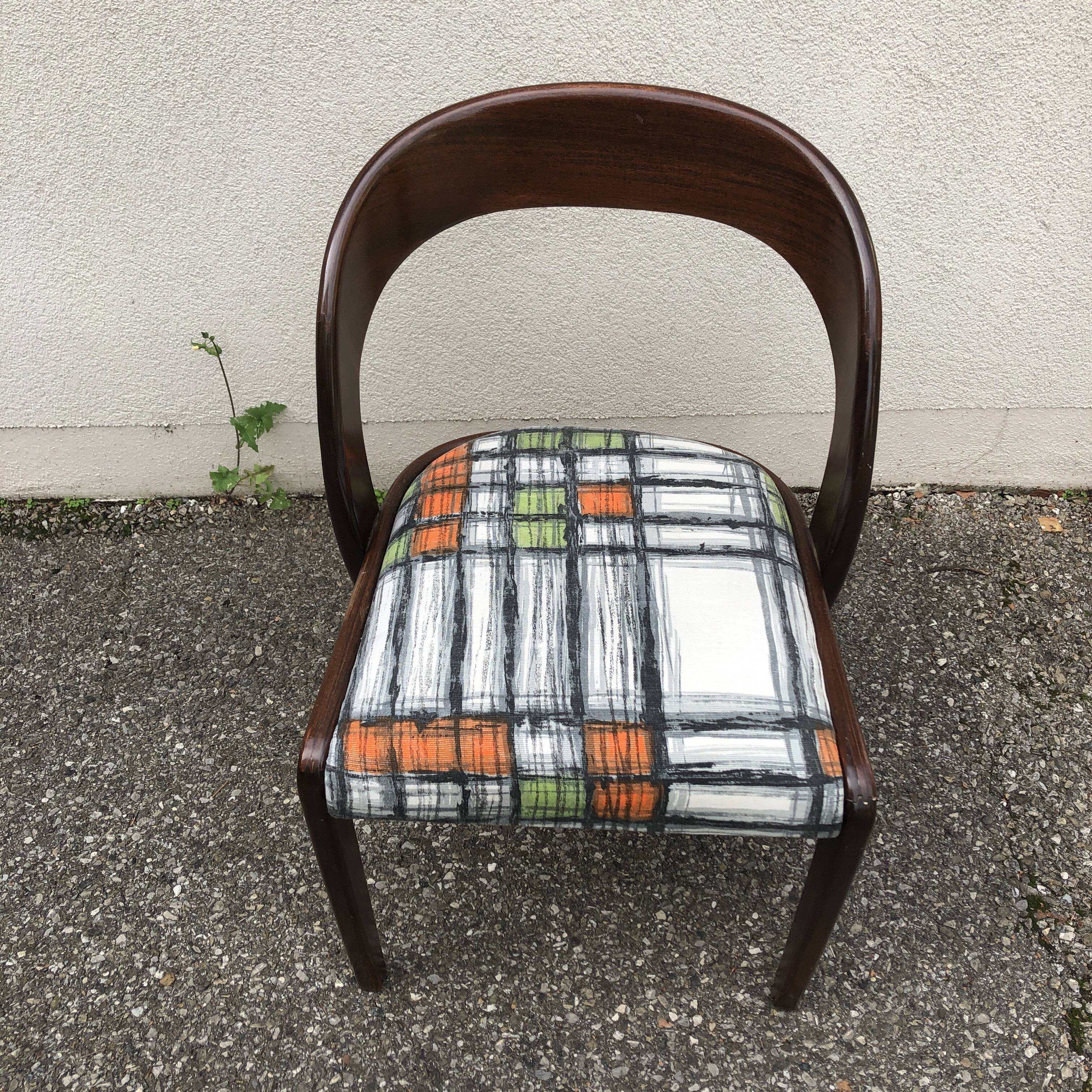 Baumann gondola chairs