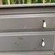 Chiffonnier commode scandinave 5 tiroirs gris anthracite en bois massif