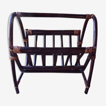 Magazine rack in bamboo