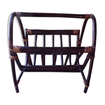 Magazine rack in bamboo