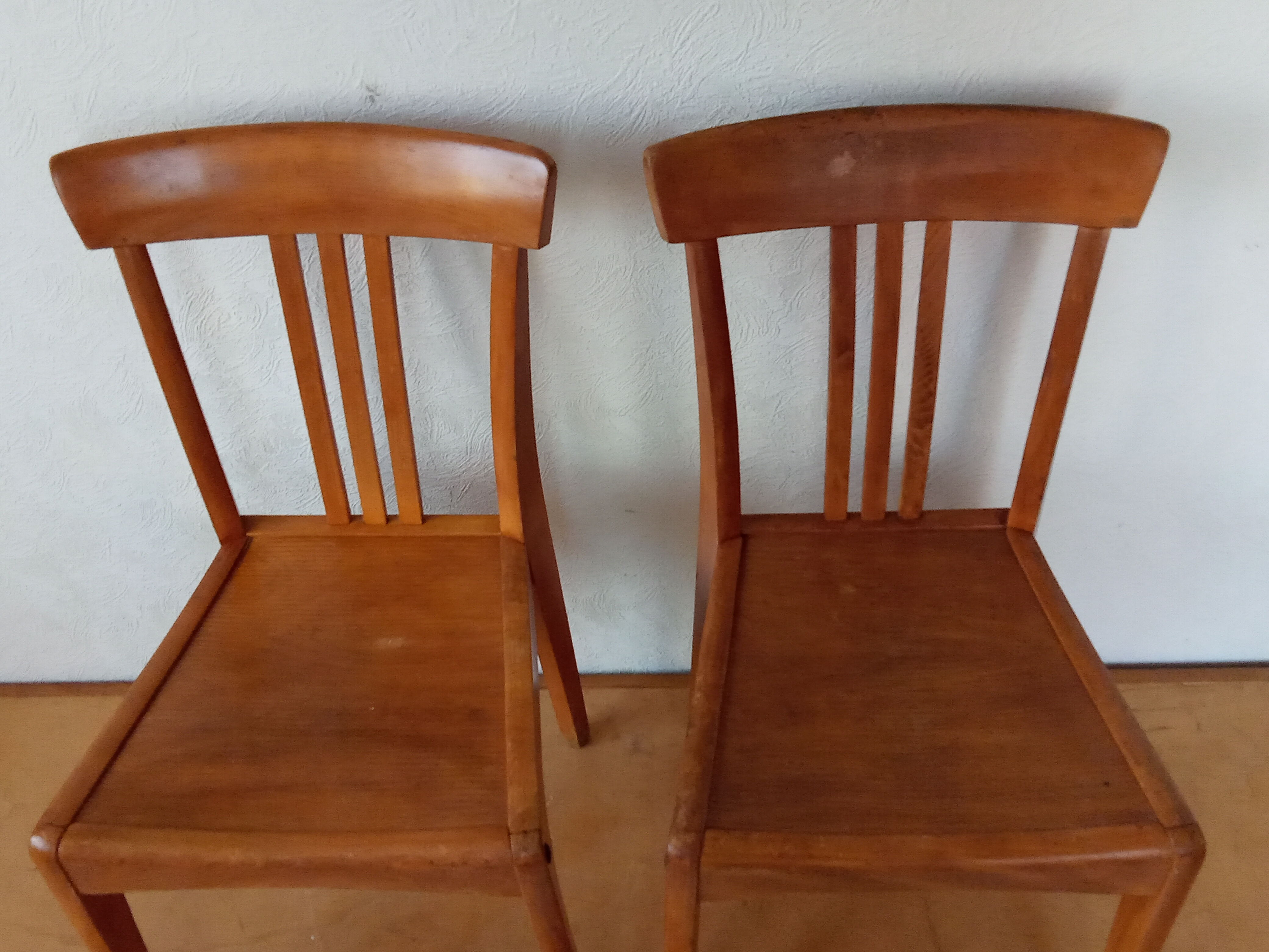 Paire de chaises bistrot Stella années 50