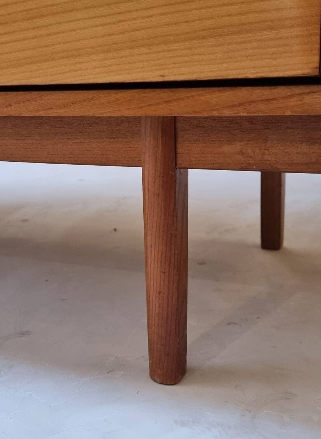 Buffet du milieu du siècle
