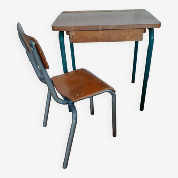 Delagrave school desk and his little chair