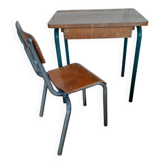 Bureau d'écolier Delagrave et sa petite chaise