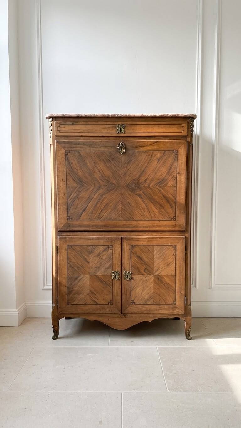 Bureau Louis XV en bois marron