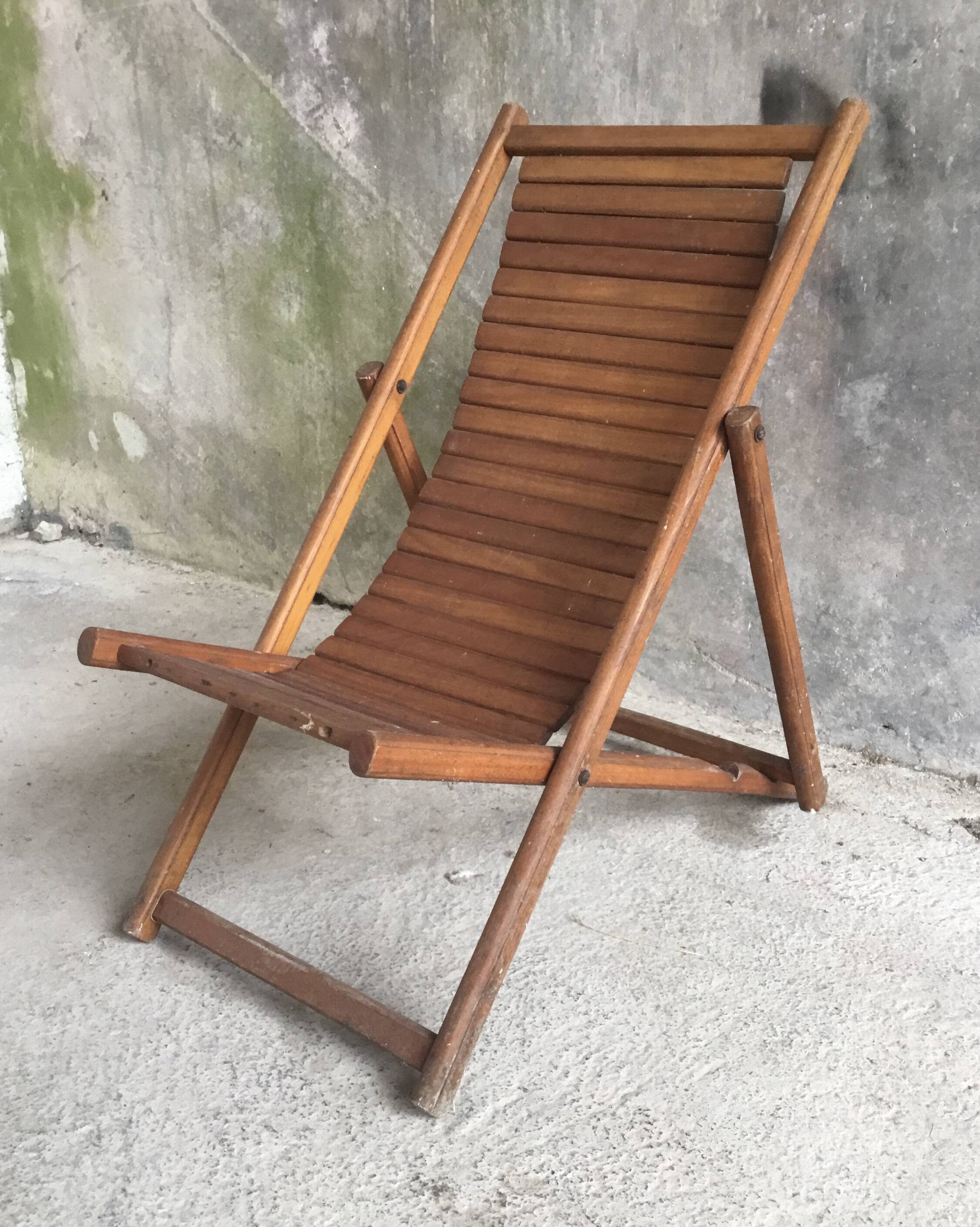 Vintage teak children's chaise longue