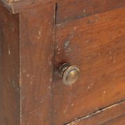 Directoire bedside table in walnut - Italy late 18th century