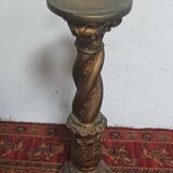 Twisted saddle column in gilded plaster