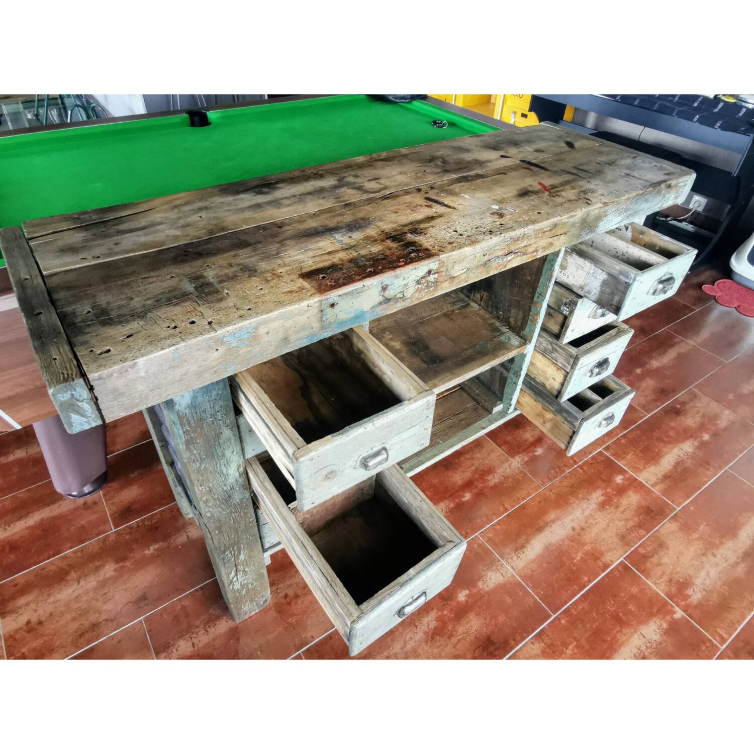 Industrial workbench