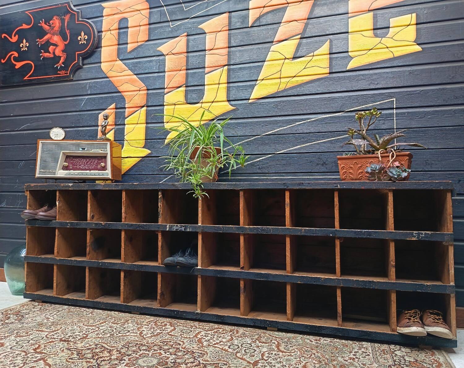 Workshop cabinet/storage bench