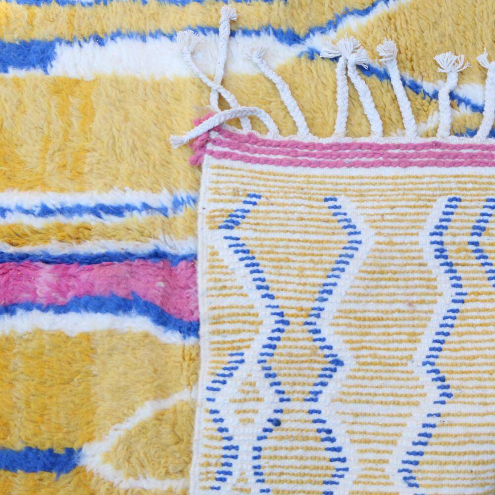 Modern Berber Rug - 259 x 145 cm