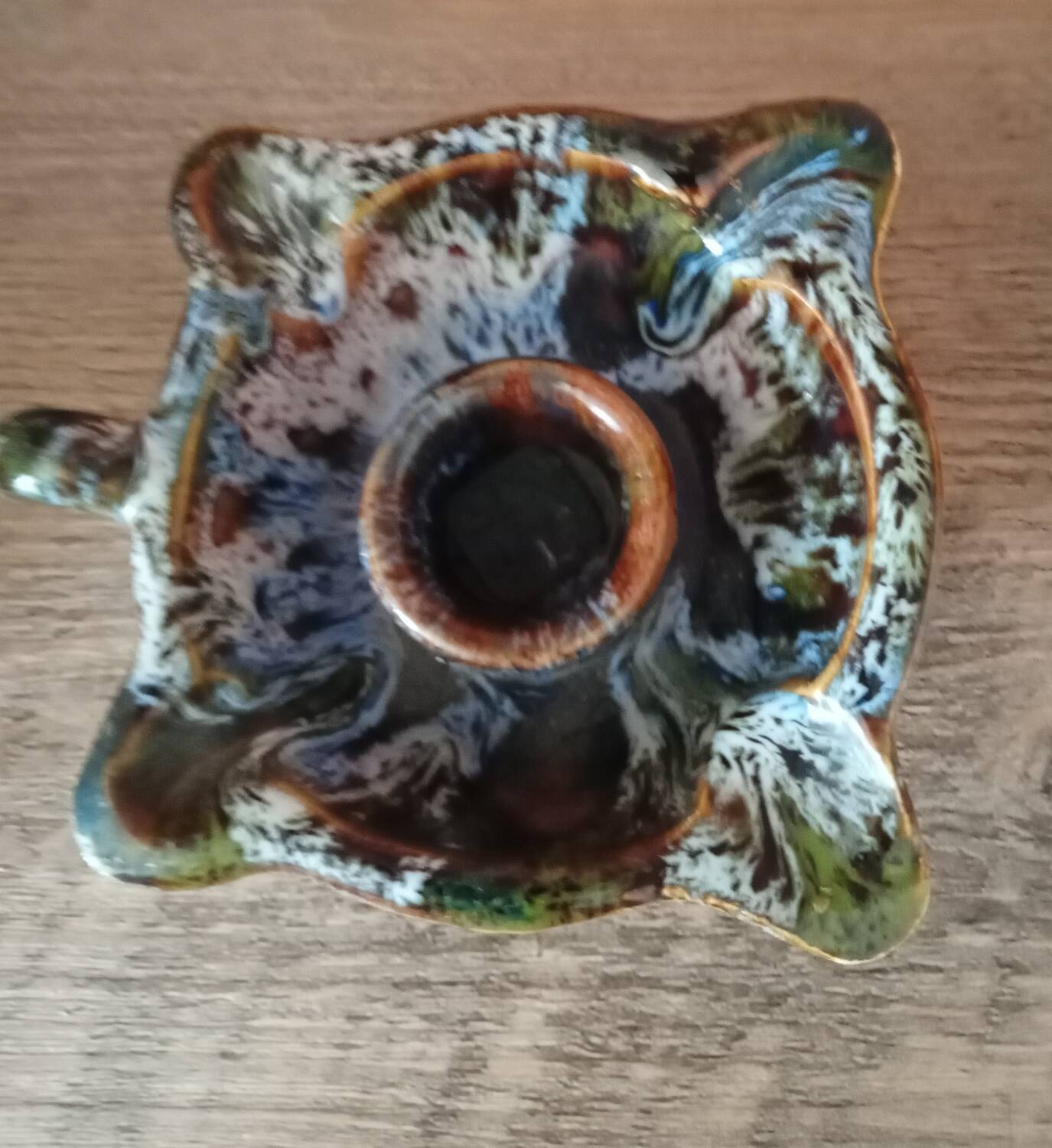 Ceramic candle holder