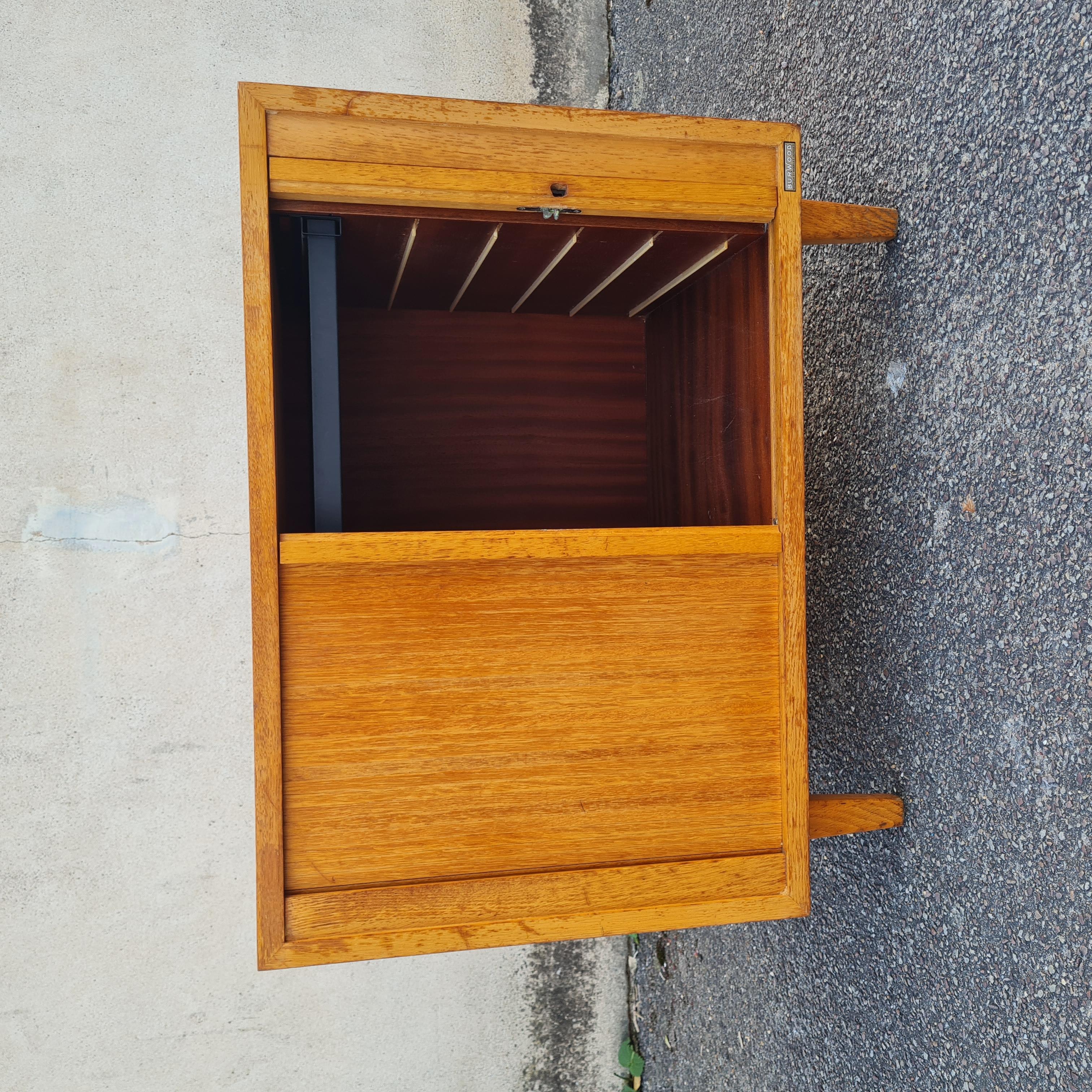 Burwood curtain buffet, 50s