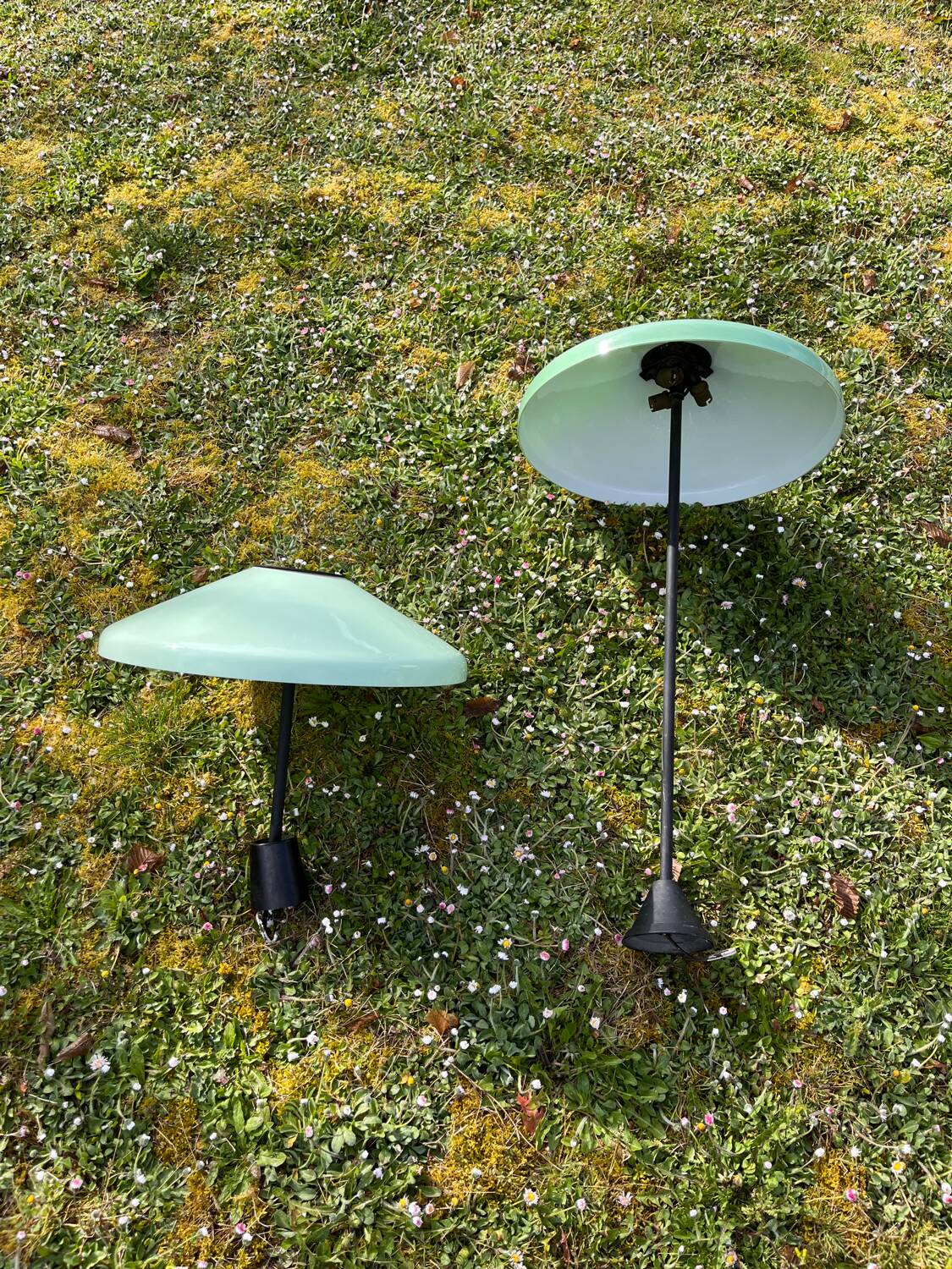 Pair of Art Deco opaline pendant lights from the 1940s