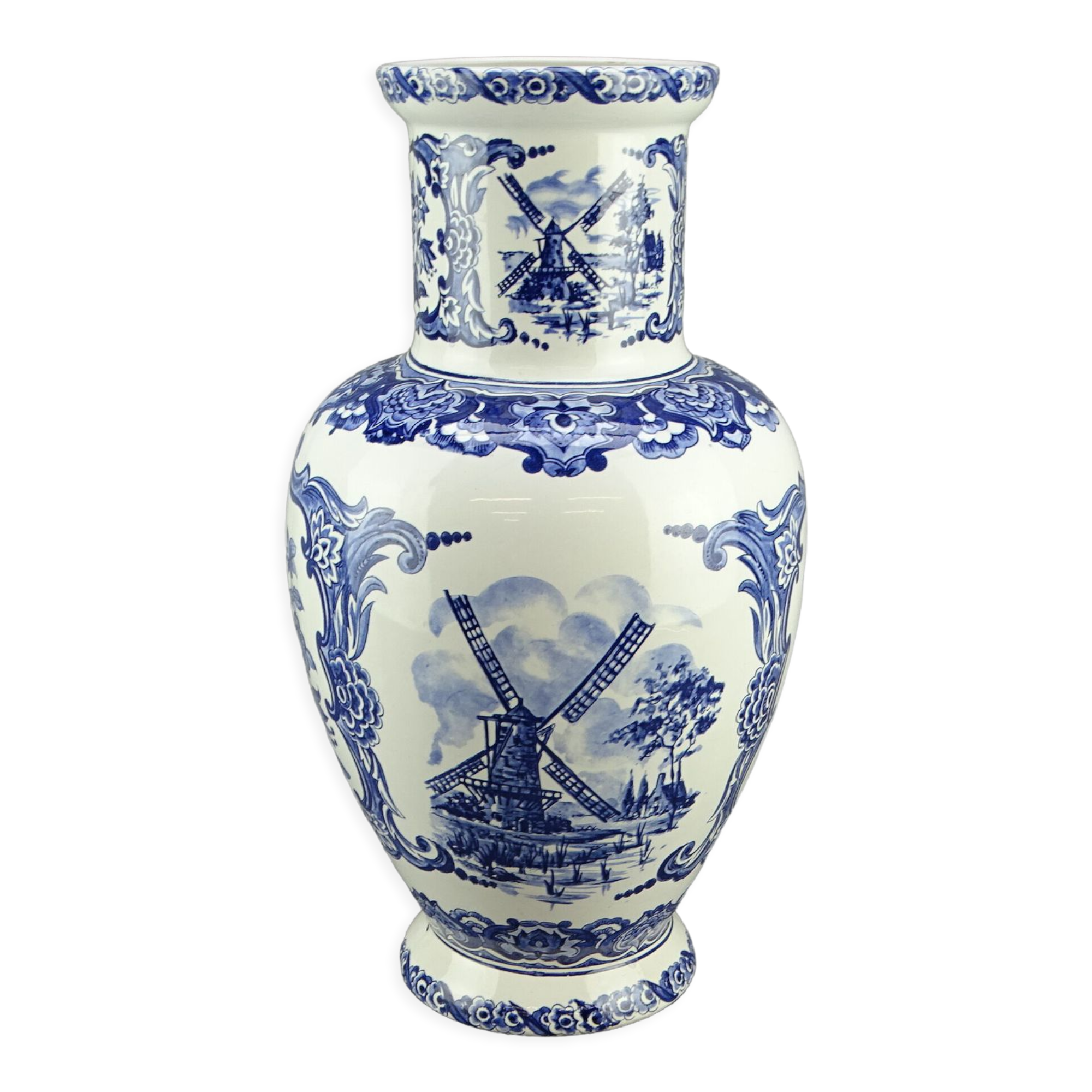 Earthenware vase from molen in holland