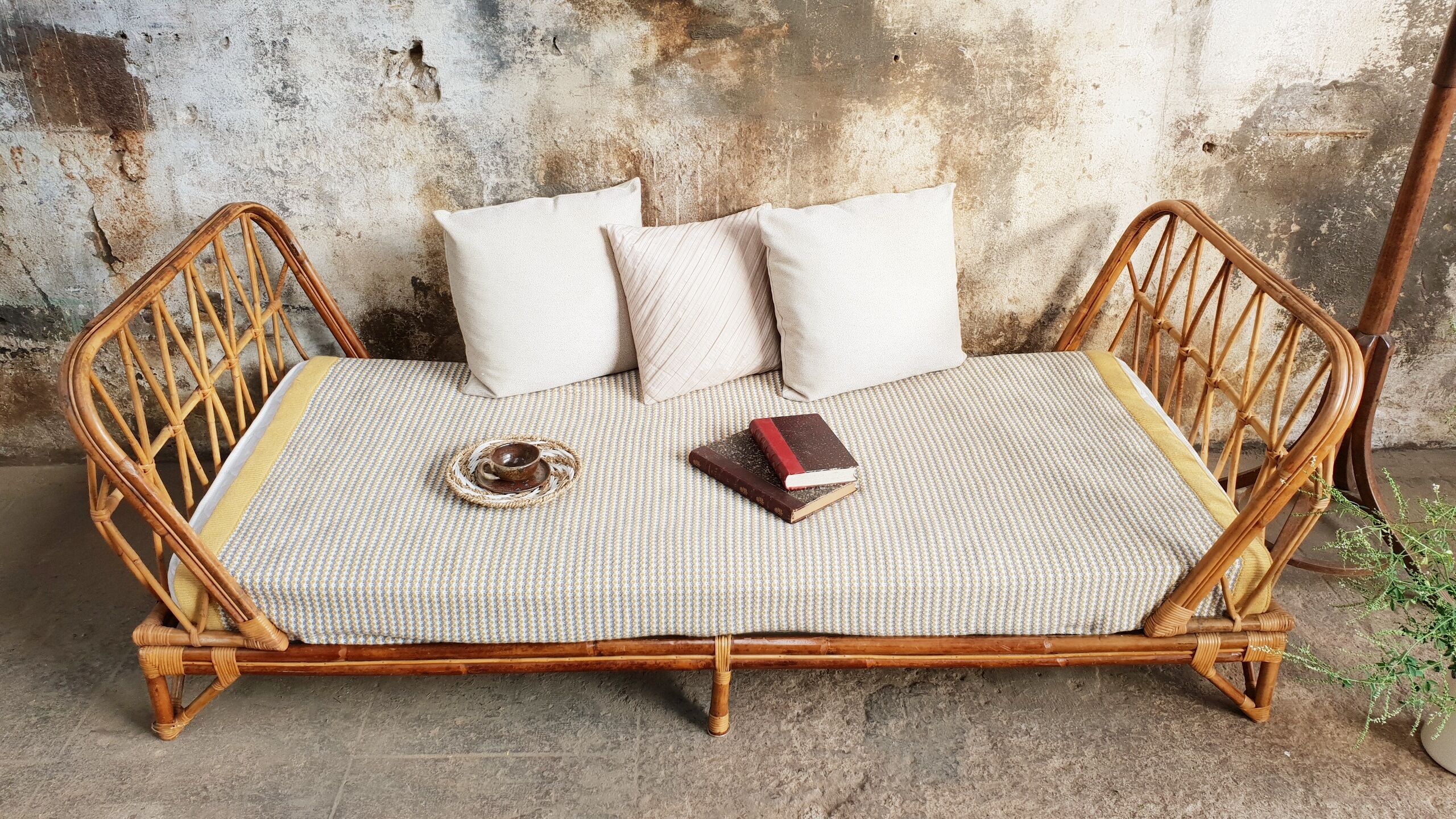 Rattan bed bench