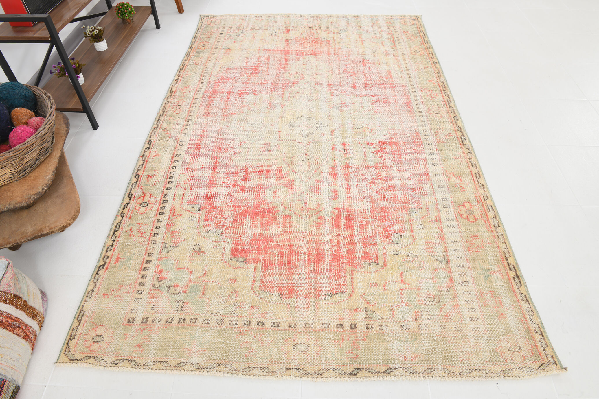 Wool Turksh Carpet Rug 261x165Cm