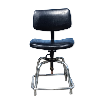 Industrial laboratory chair