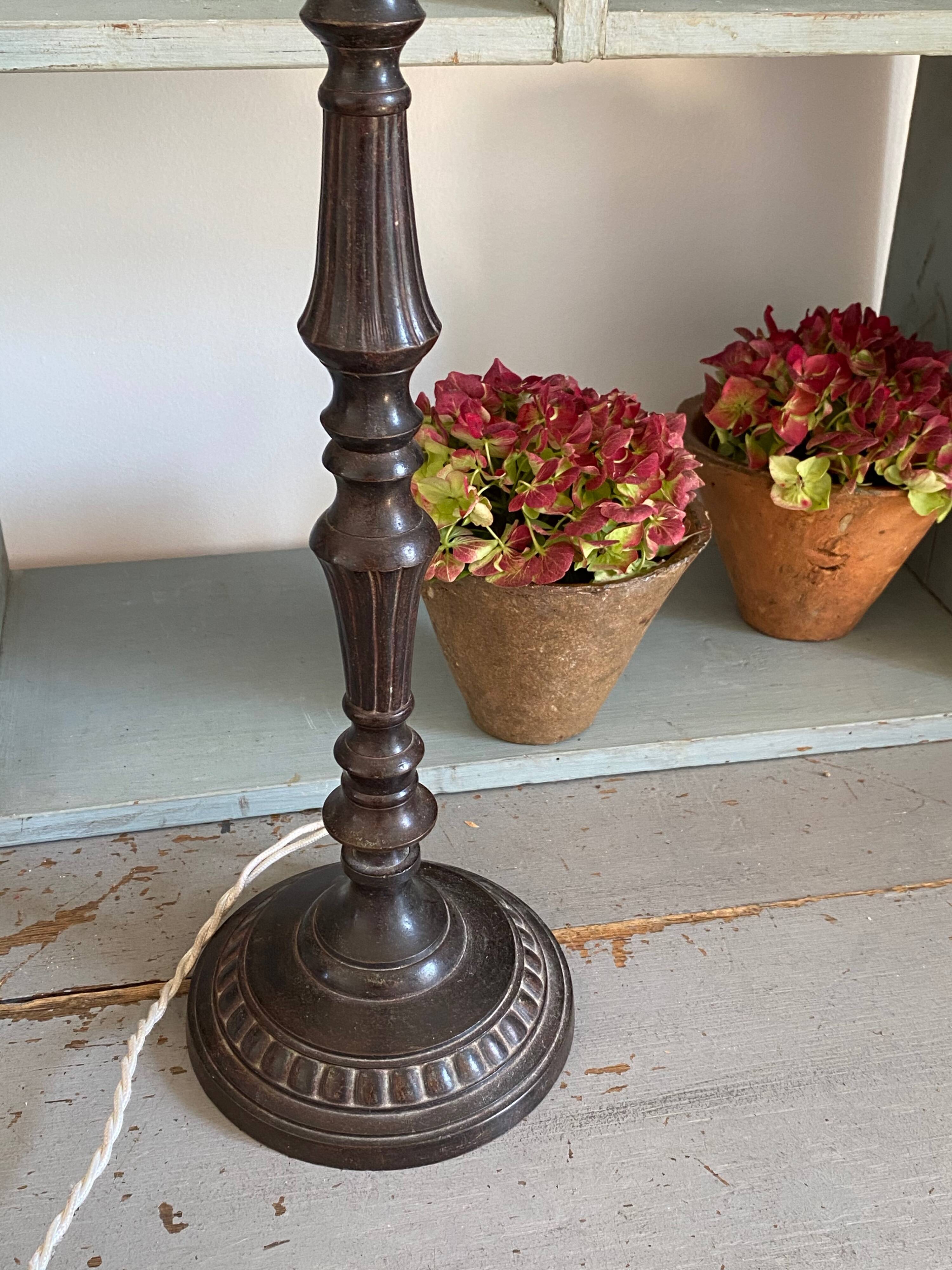 Chiseled metal lamp base