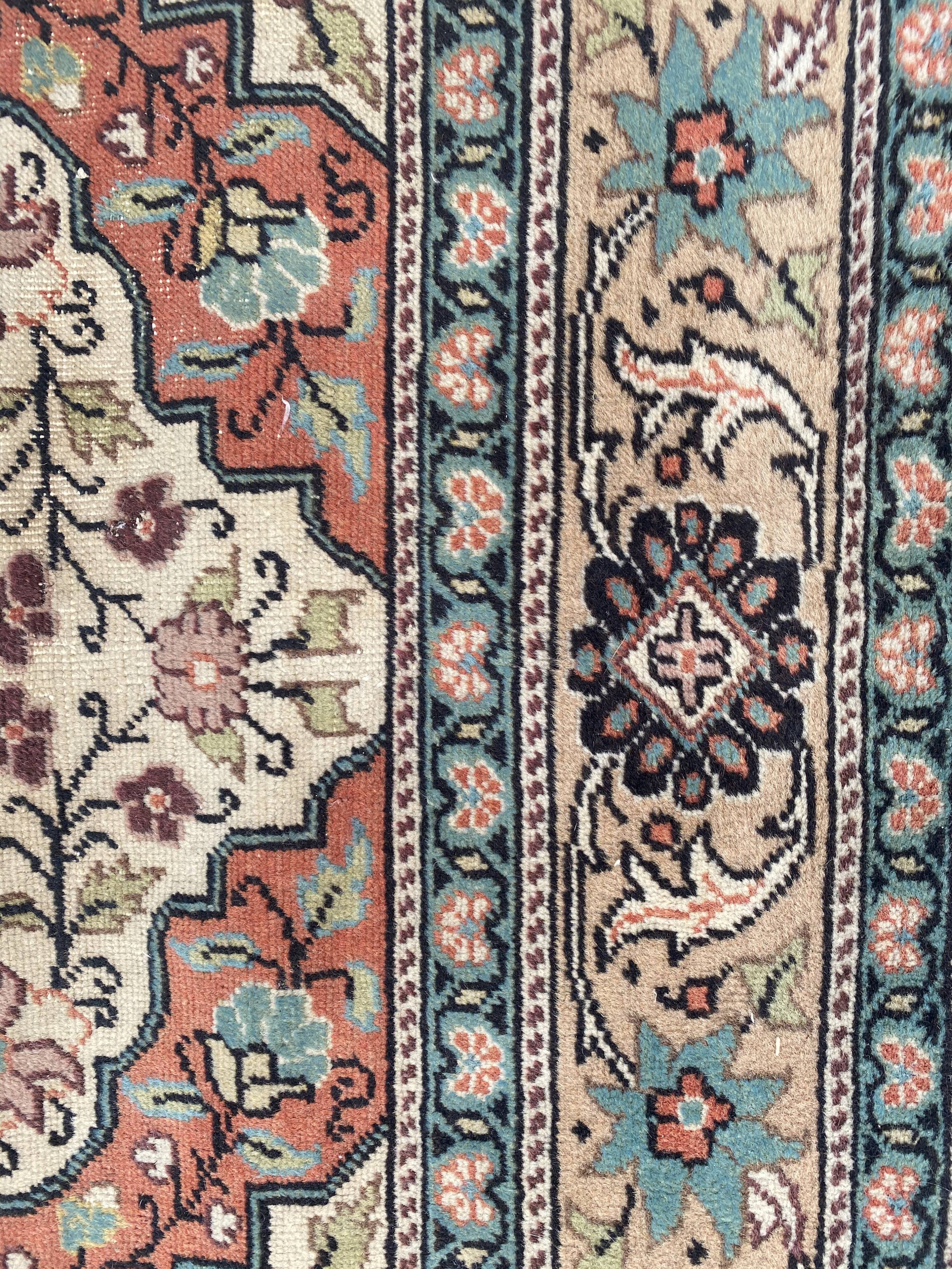 Nice old carpet of Turkey Kayseri handmade 120x180 cm