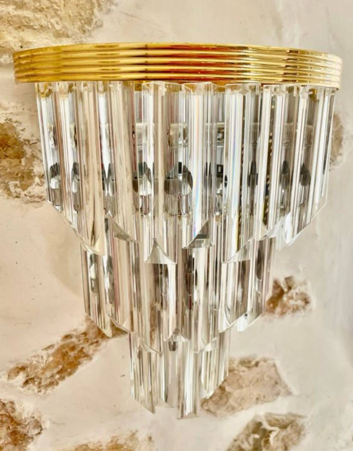 Venini wall lamp in glass with gold and chrome structure, Italy 1980
