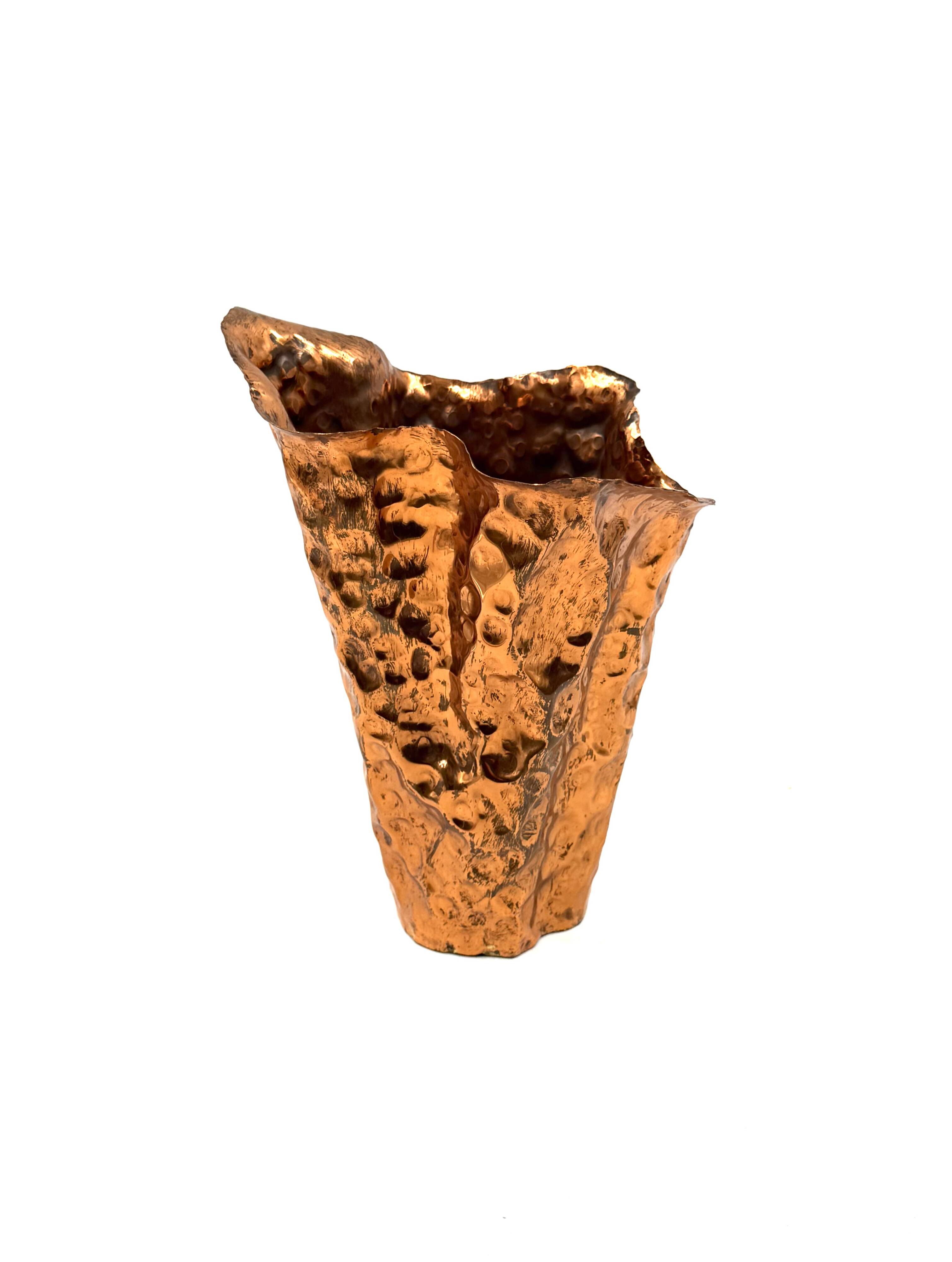 Angelo Bragalini, Mid-century copper vase, Bologna Italy 1960s