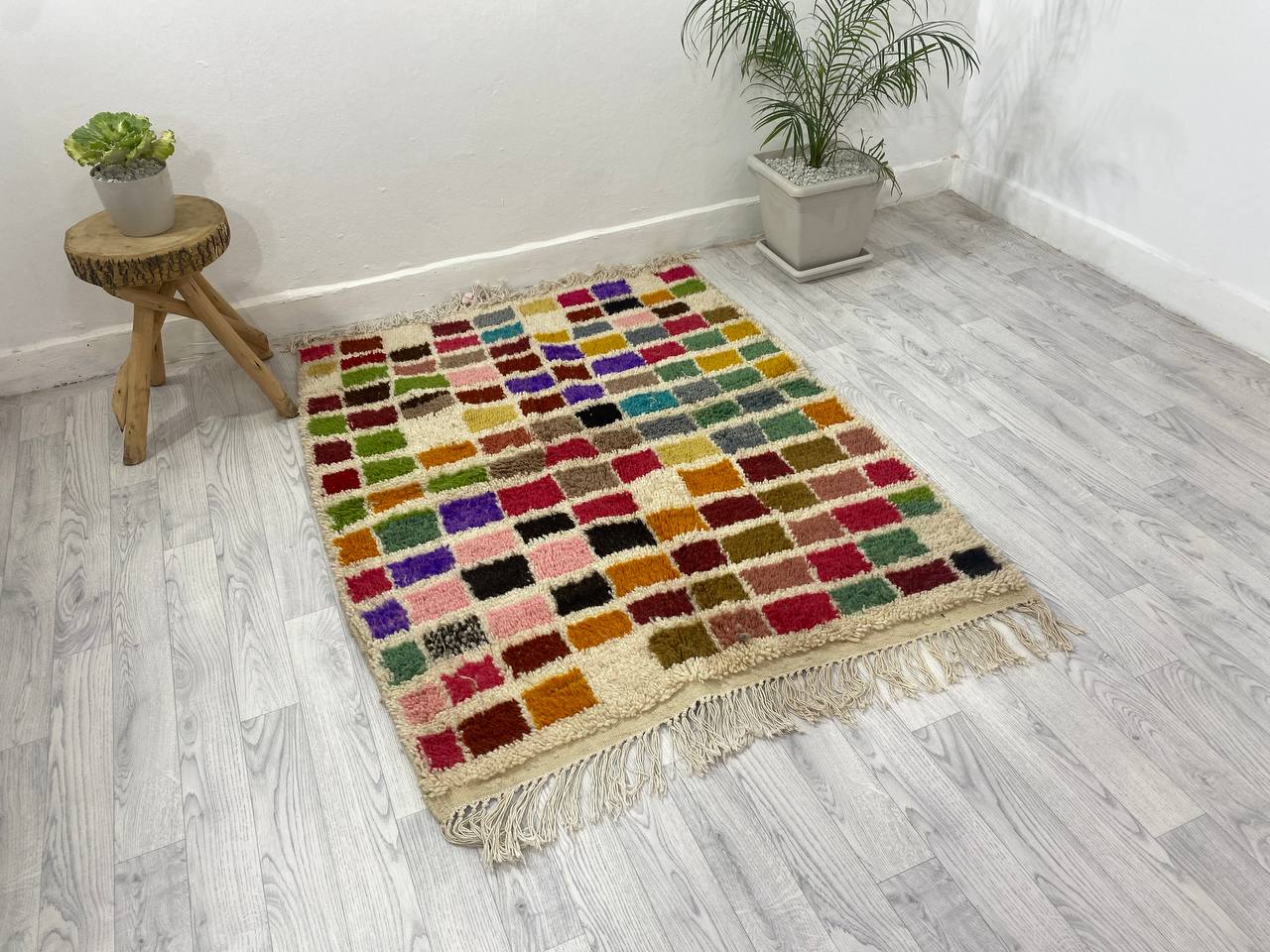 Handcrafted Moroccan Berber carpet 154 X 120 CM