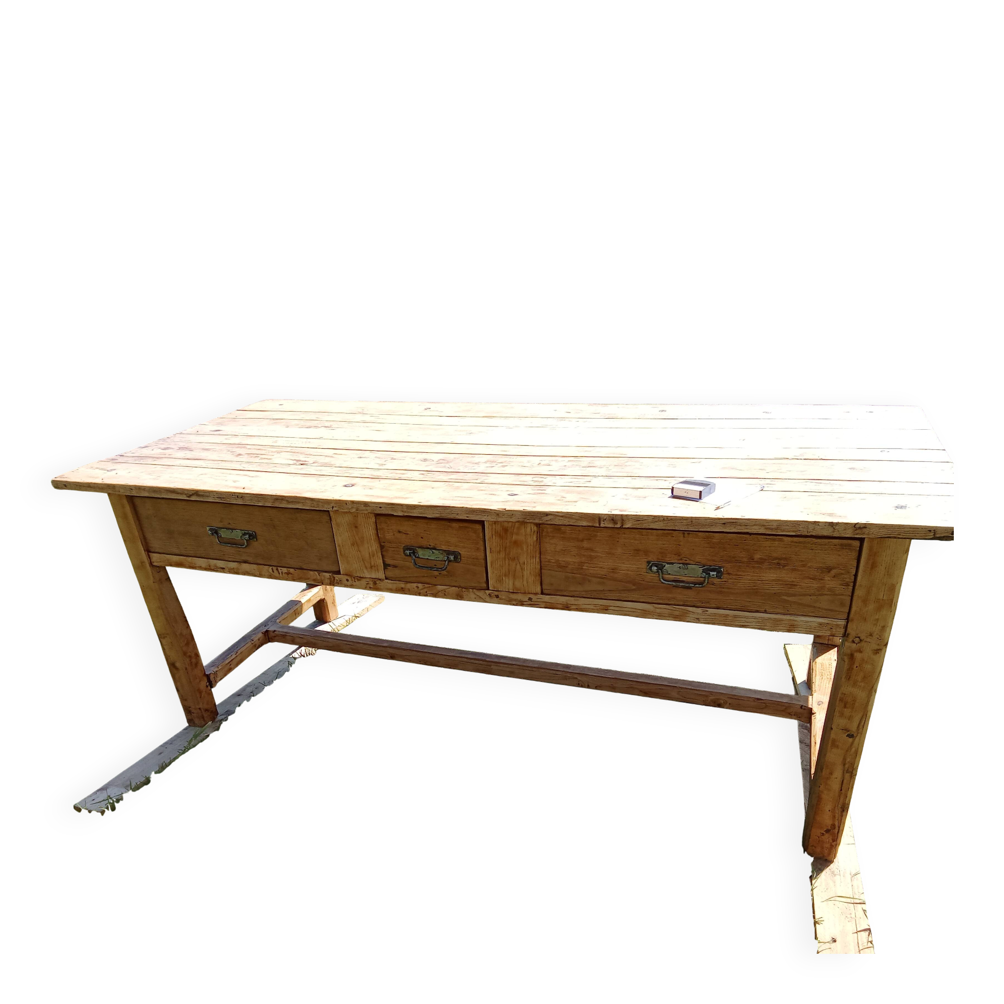 VERY OLD AUVERGNE FARM TABLE IN SOLID WOOD / 3 LARGE DRAWERS