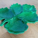empty compartmentalized flat leaf-shaped pocket