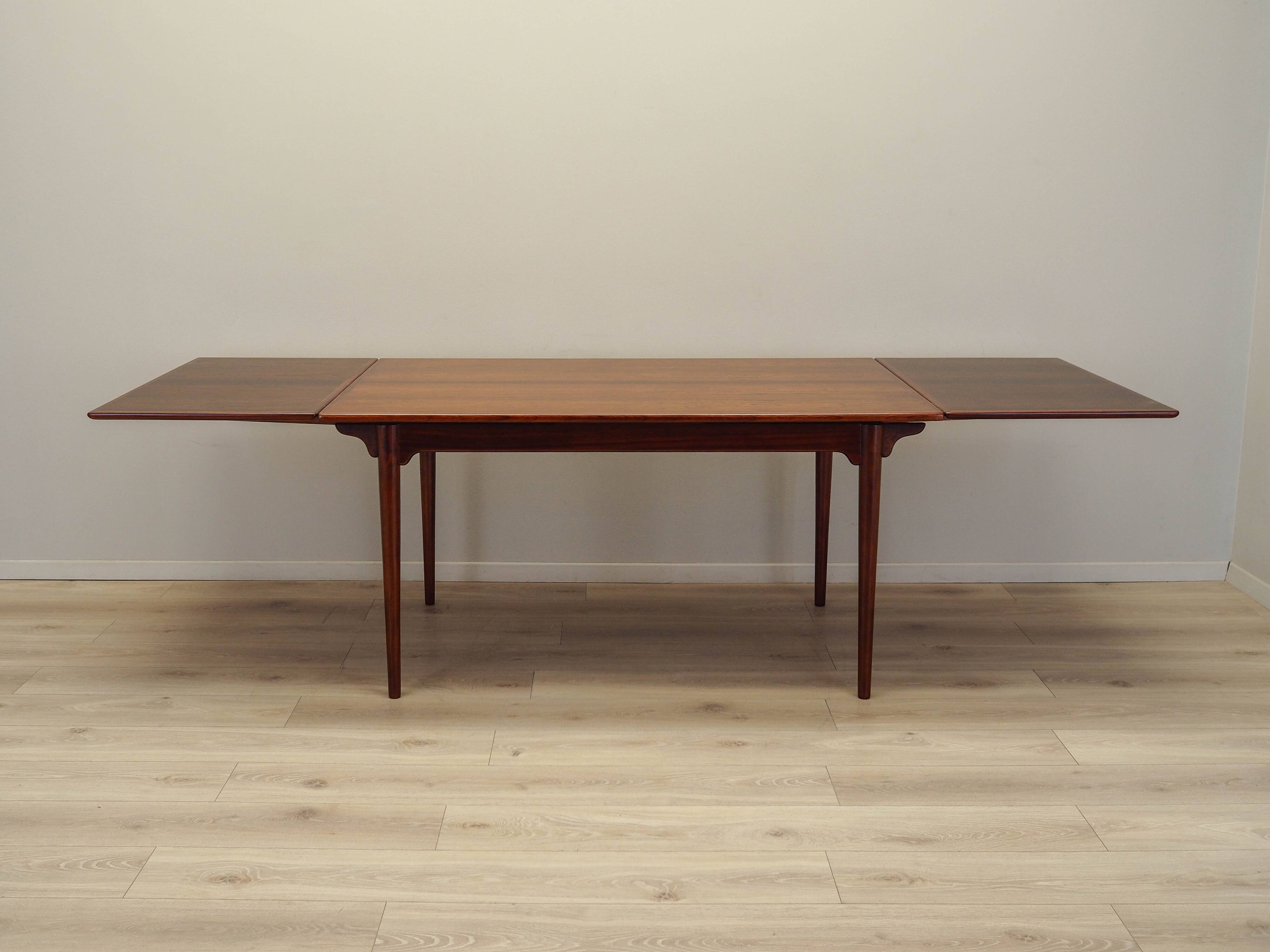 Rosewood table, Danish design, 1970s, manufacturer: Omann Jun, designer: Gu