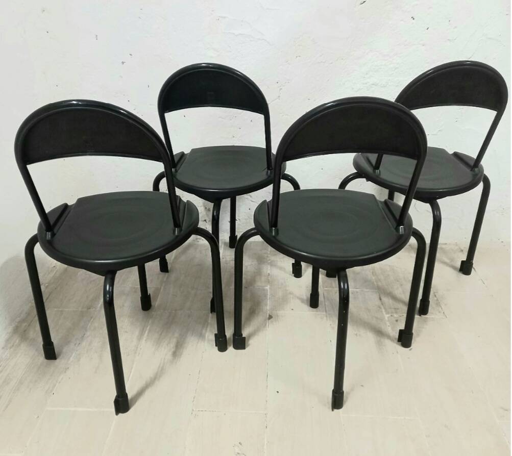 Set of 4 foldingchairs by Lucci & Orlandini
