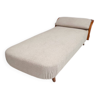 Lit de repos rembourré par Adolf Wrengler, années 1950