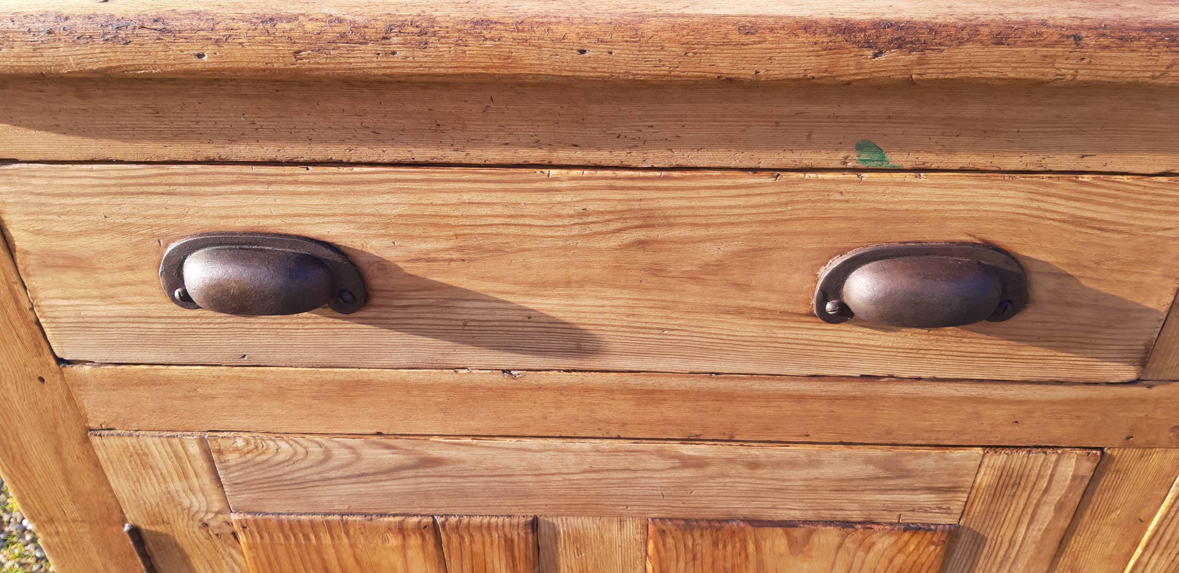 Industrial storage unit