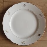 Set of 8 Villeroy and Boch dinner plates