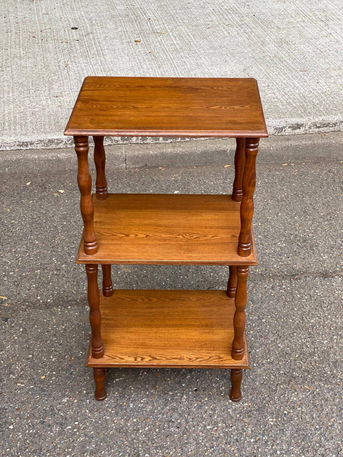 Vintage 3-tier oak side table, removable, 1970.