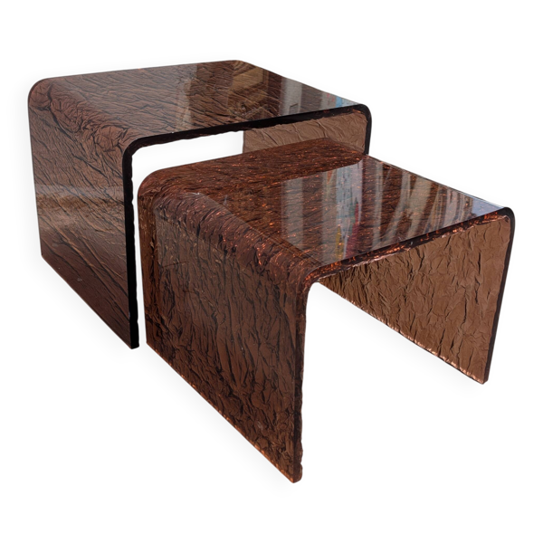 Tables basses gigognes en plexiglas fumé