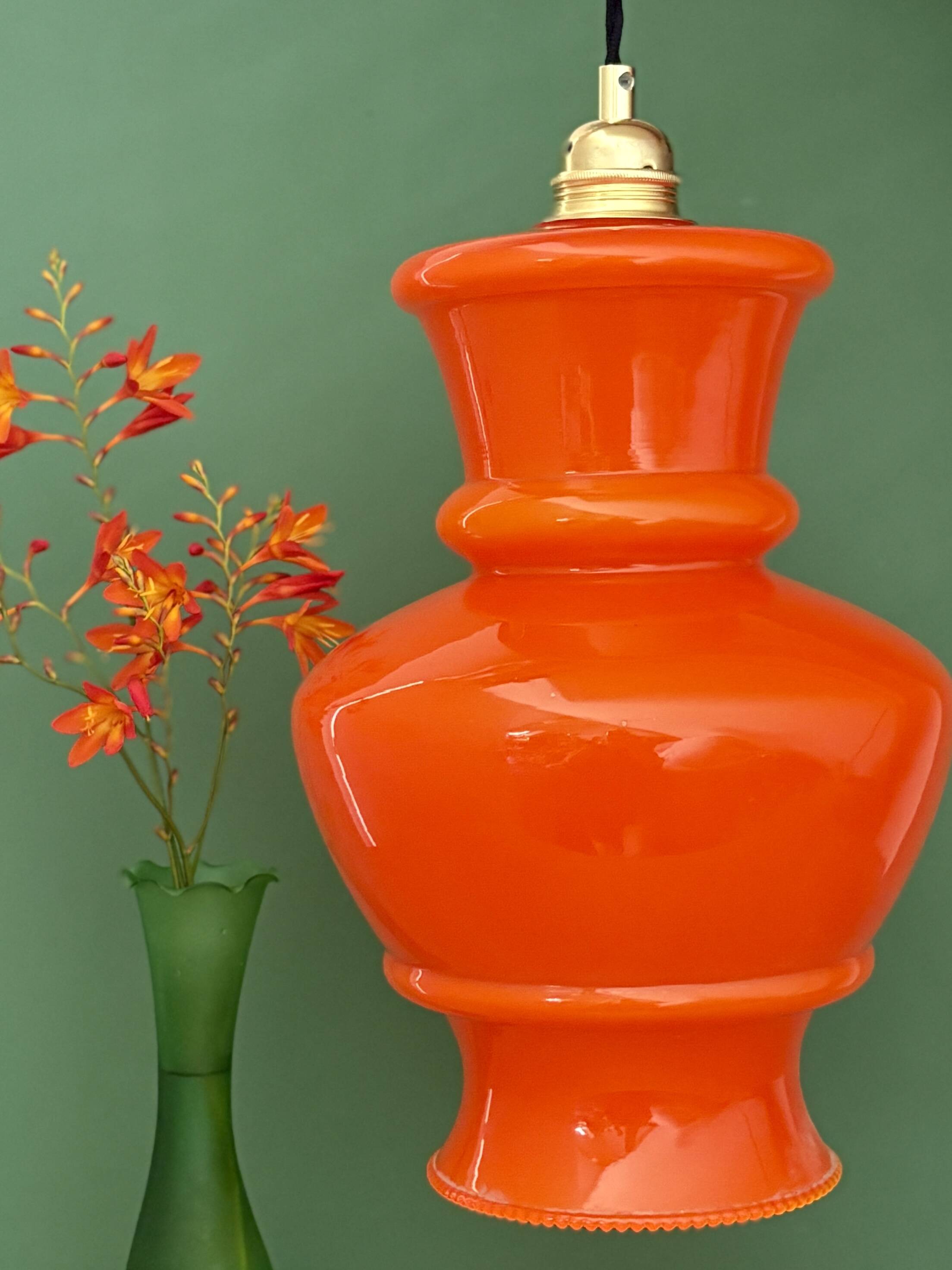 Suspension globe vintage XL en opaline orange
