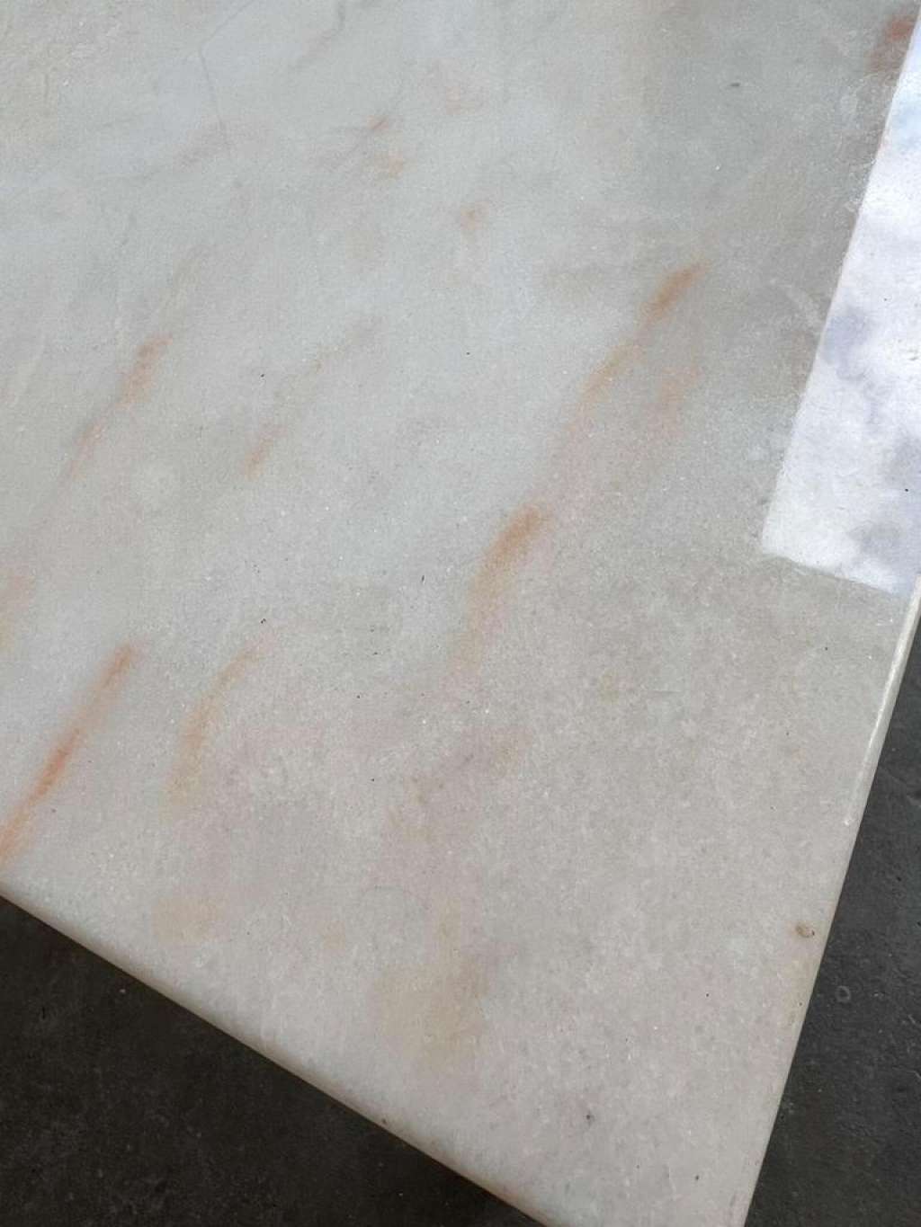 Vintage coffee table 'golden'