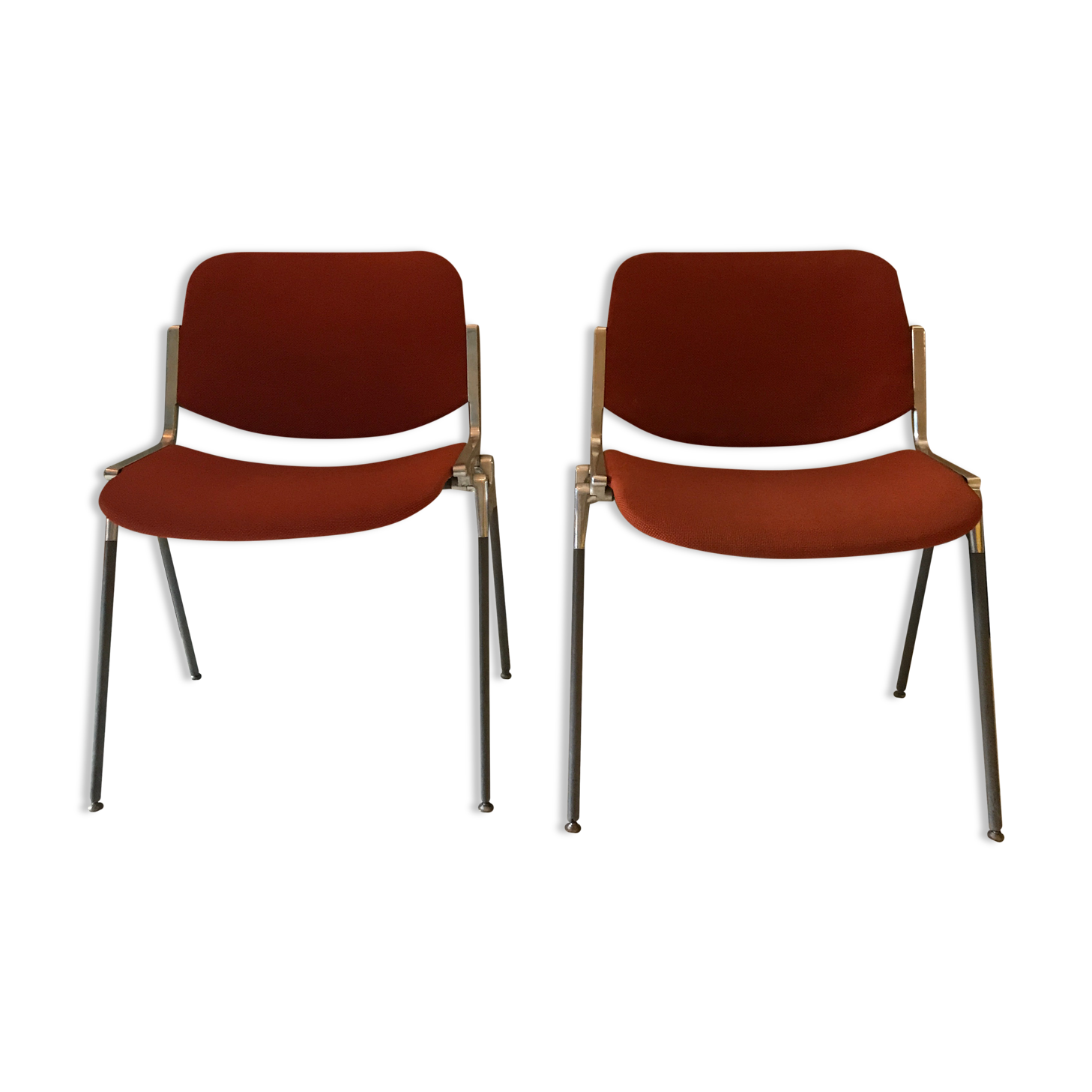 Pair of chairs Dsc 106 by Giancarlo Piretti for Castelli