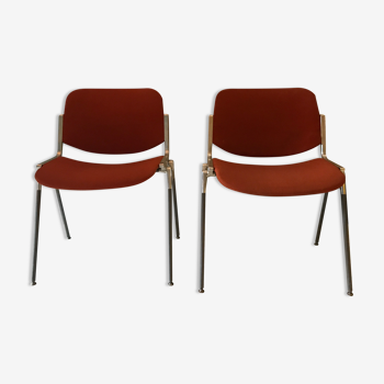 Pair of chairs Dsc 106 by Giancarlo Piretti for Castelli