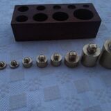 Weight box
