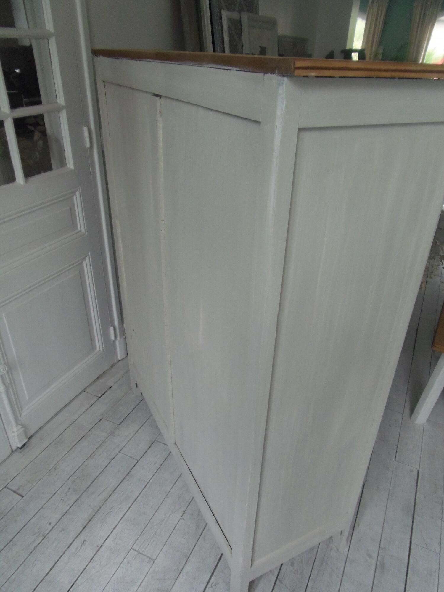 Parisian buffet patinated grey pearl powdery white, wood top waxed finish