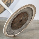 Eero Saarinen's Knoll tulip table