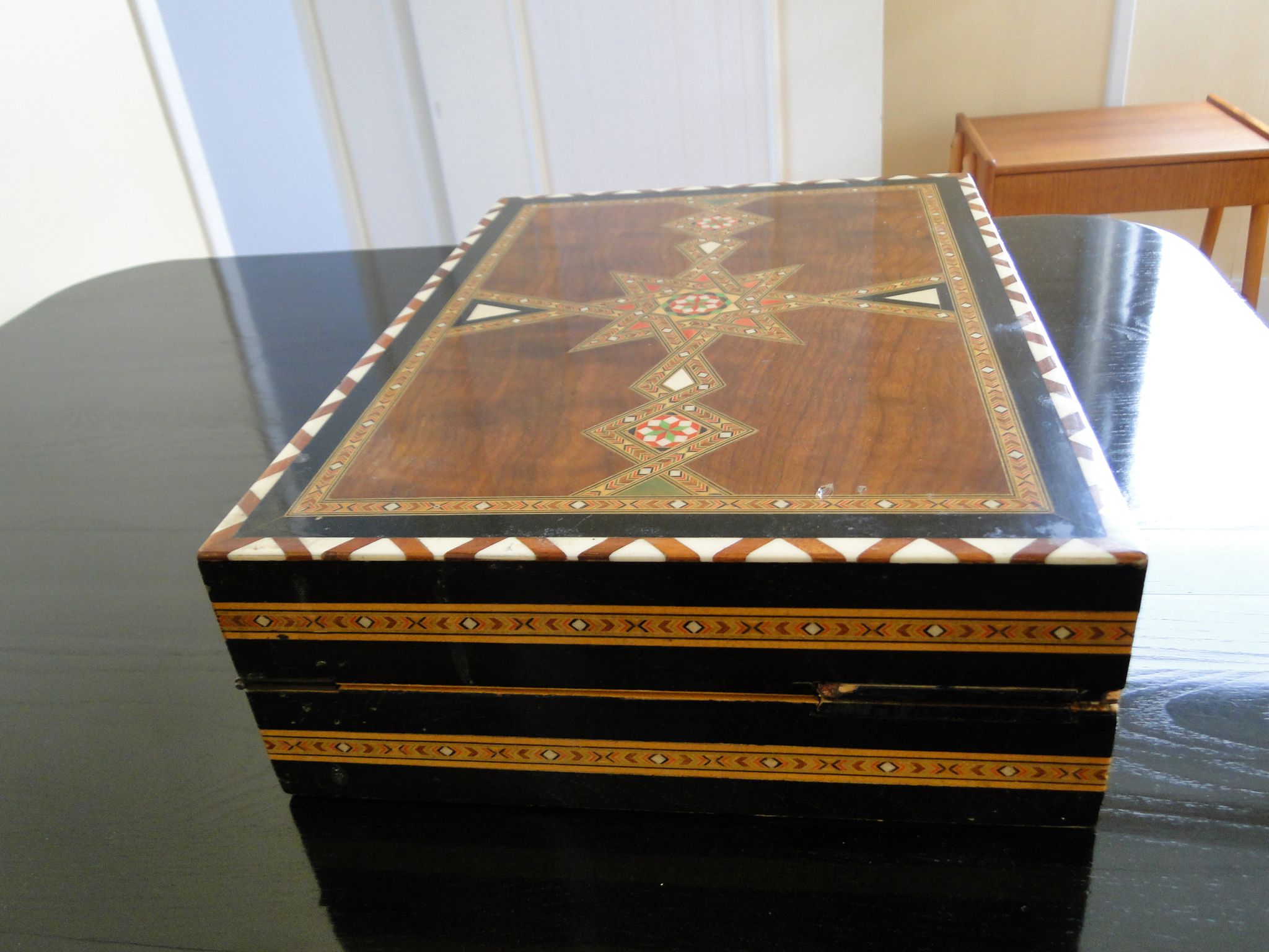 Vintage syrian chess board box wooden mosaic inlaid marquetry