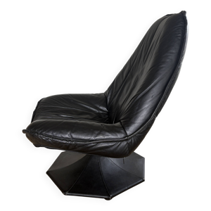 chaise pivotante en cuir