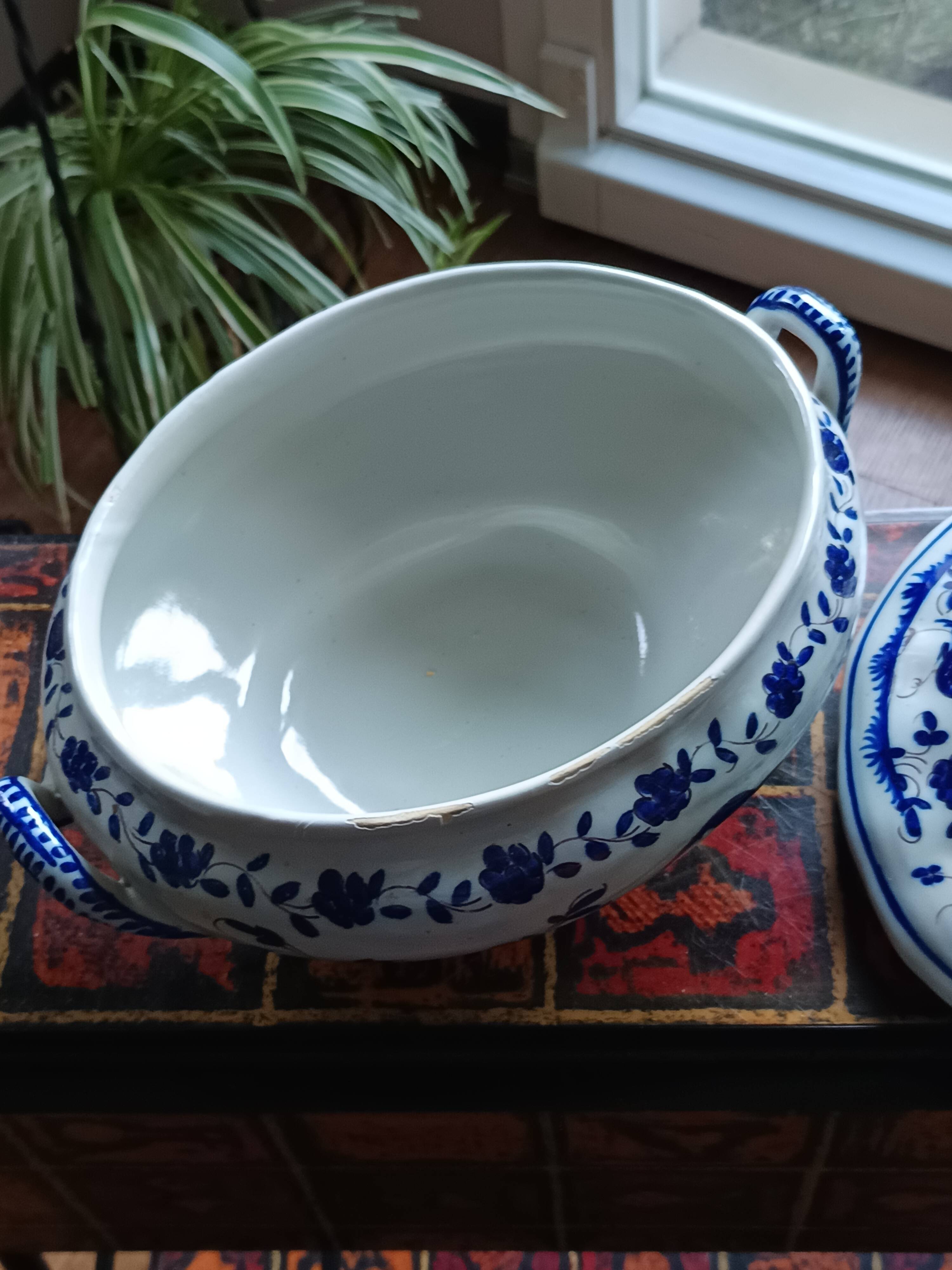 Antique earthenware vegetable dish from Matres Tolosane, attributed to Ribet and Bonnassies