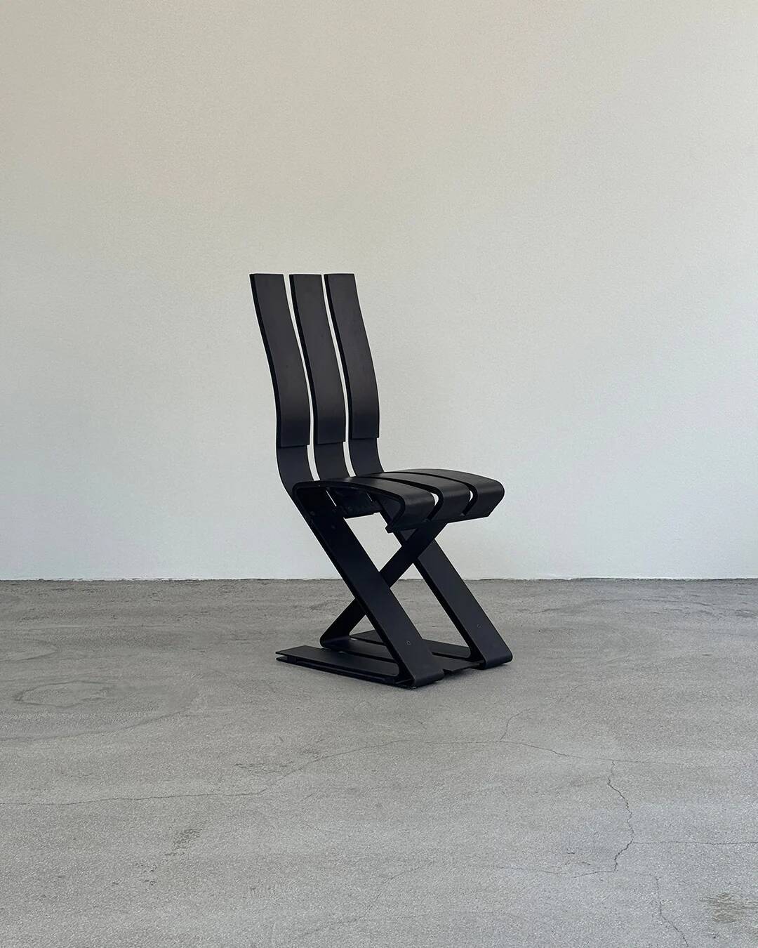 Chaise d'école par Ron Arad pour Hatchi Design Paris