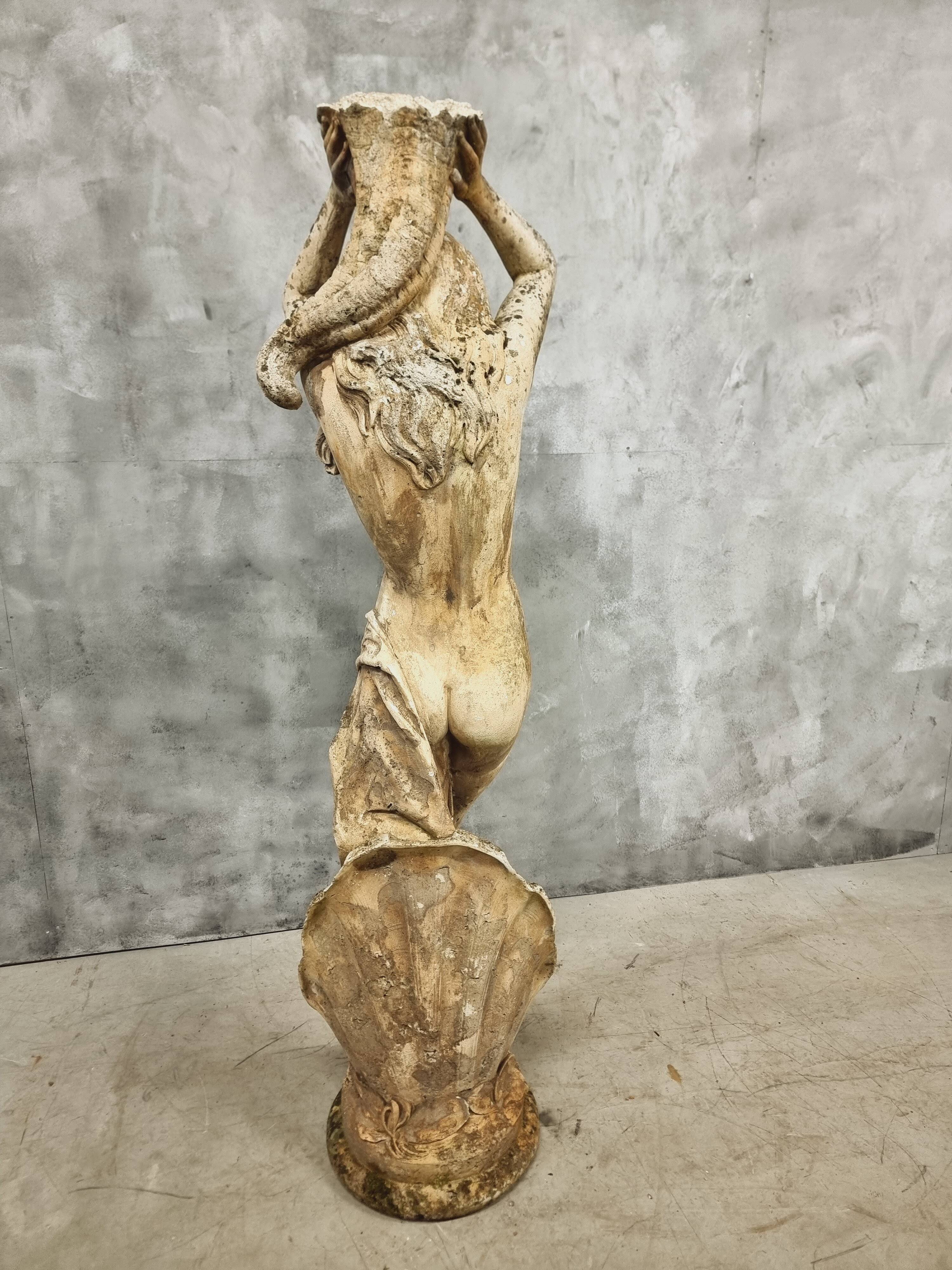 Statue de jardin ancienne en pierre sculpture française hauteur 175 cm