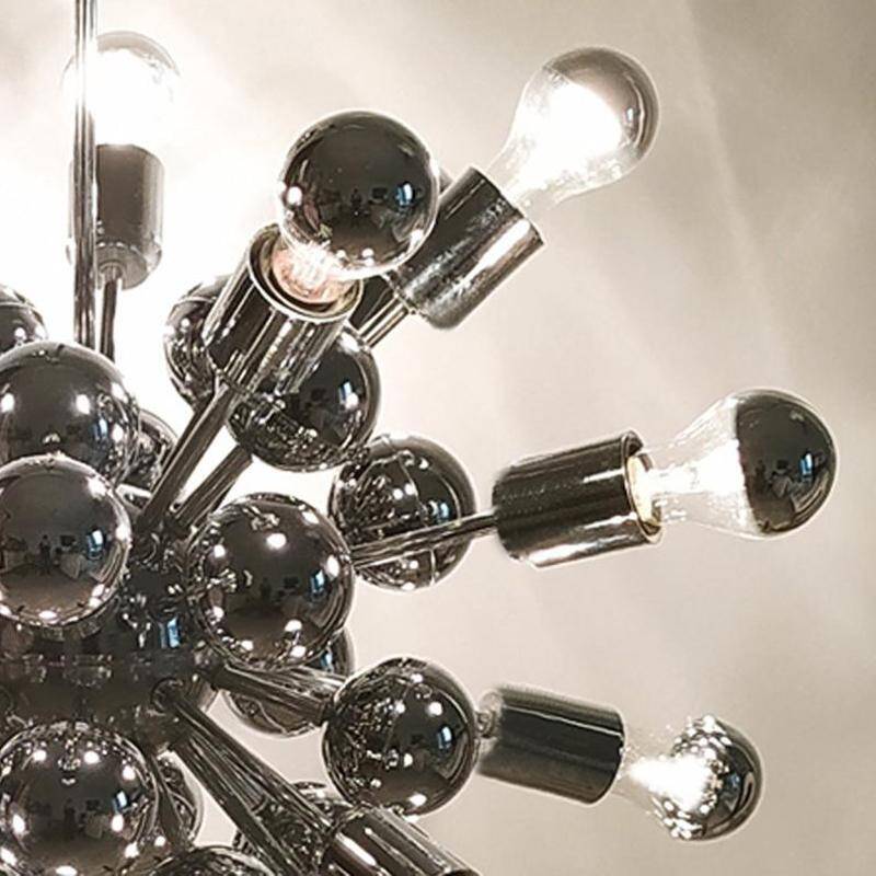 1970s Astonishing Chandelier Sputnik by Goffredo Reggiani in Chrome. Made i