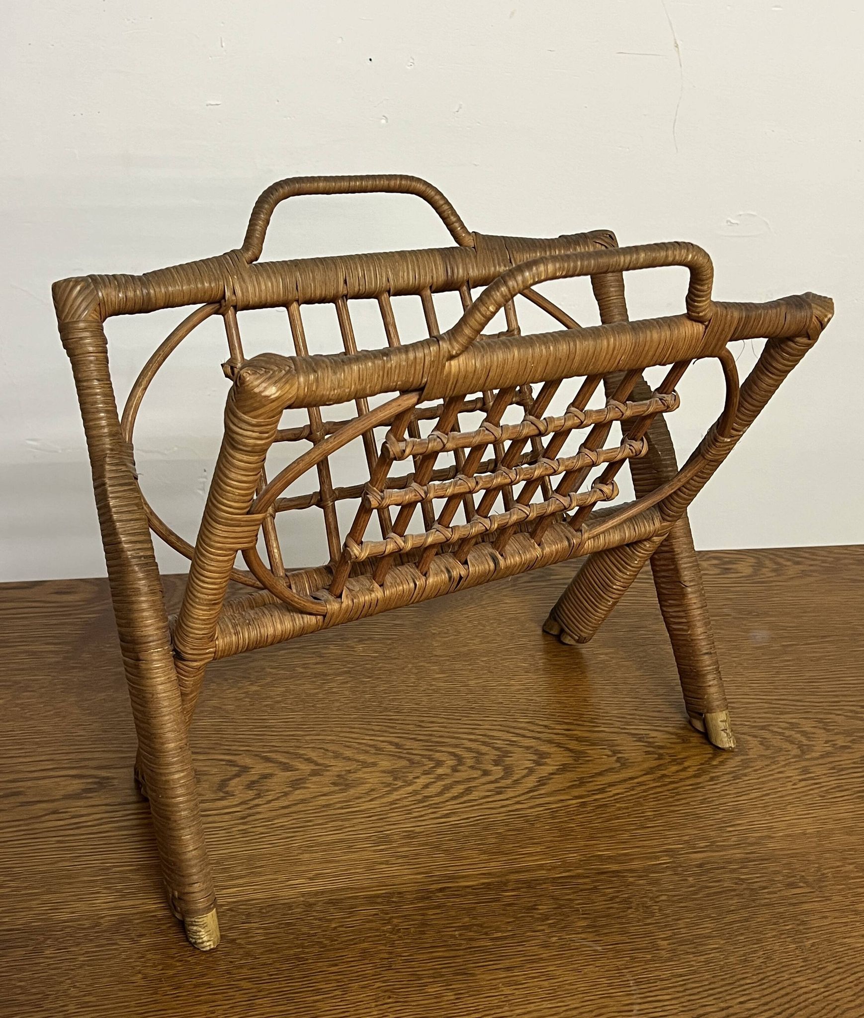 Vintage folding rattan magazine rack